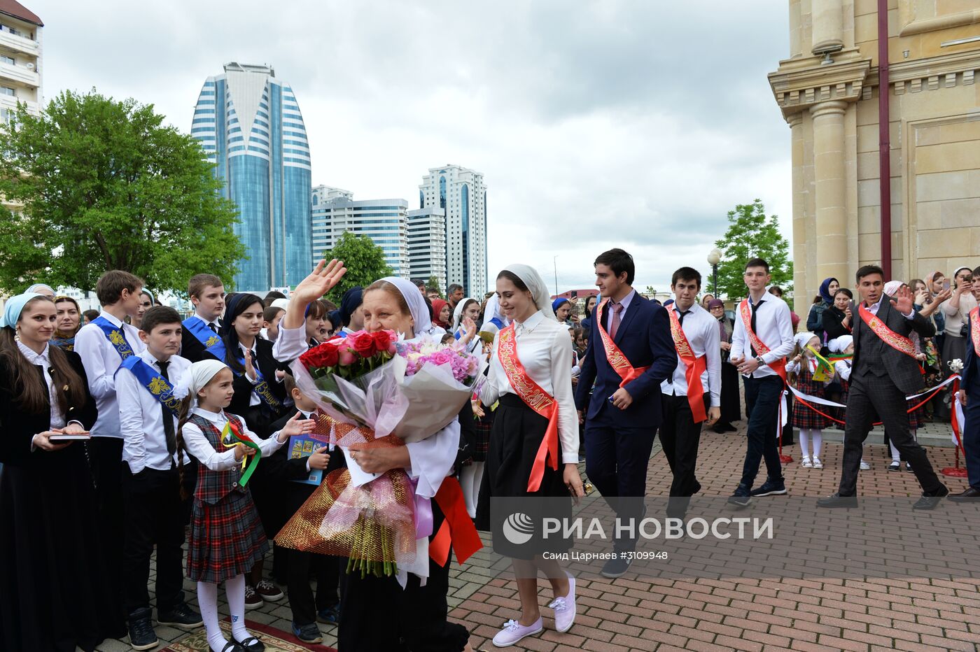 Празднование последнего звонка в России