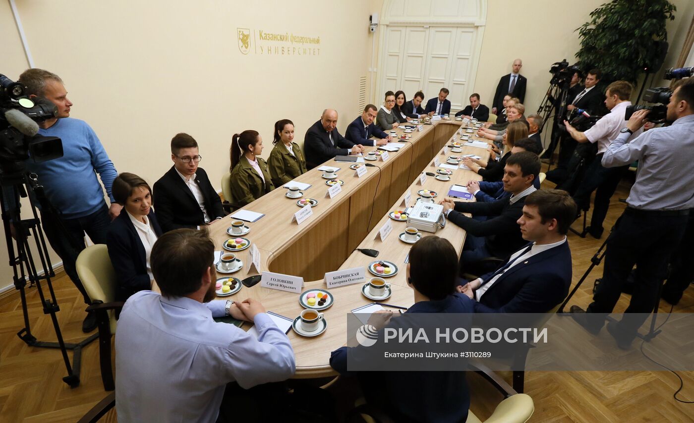 Рабочая поездка премьер-министра РФ Д. Медведева в Приволжский федеральный округ