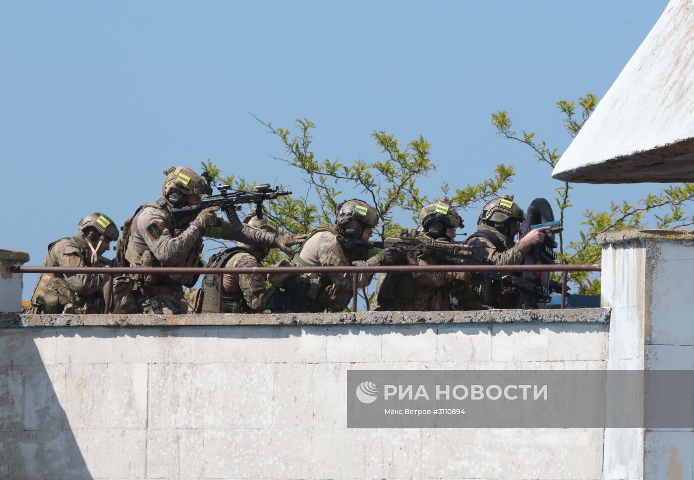 Второй этап учений ФСБ России в Крыму
