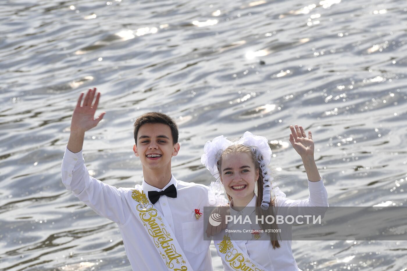 Празднование последнего звонка в России