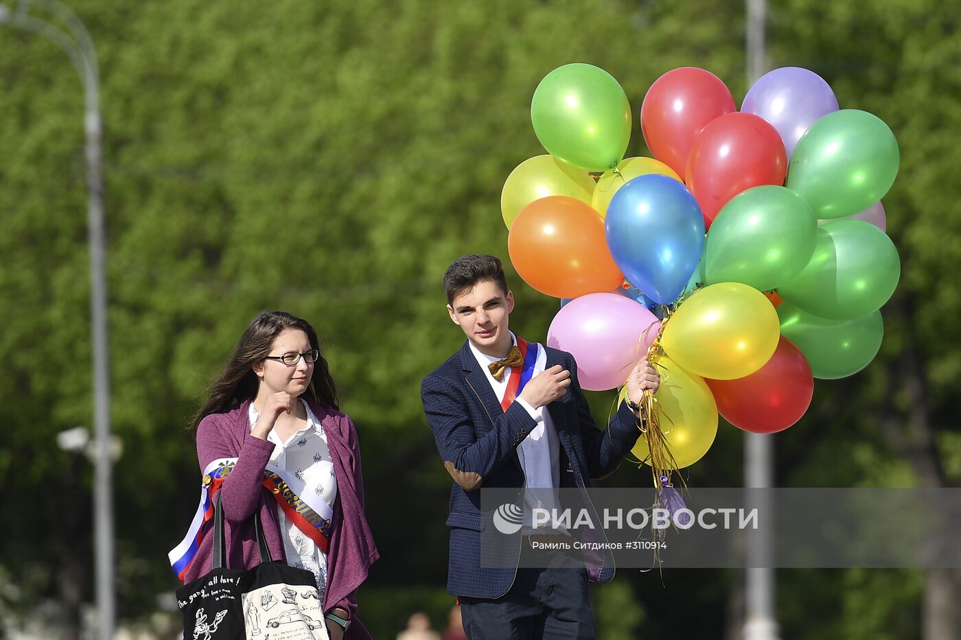 Празднование последнего звонка в России