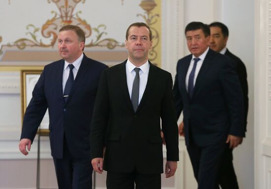 Премьер-министр РФ Д. Медведев на заседании Евразийского межправительственного совета