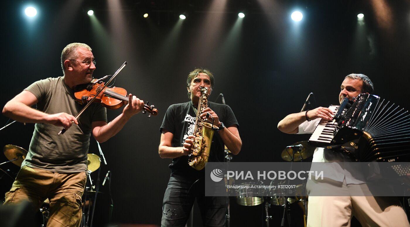 Концерт "Emir Kusturica & The No Smoking Orchestra"