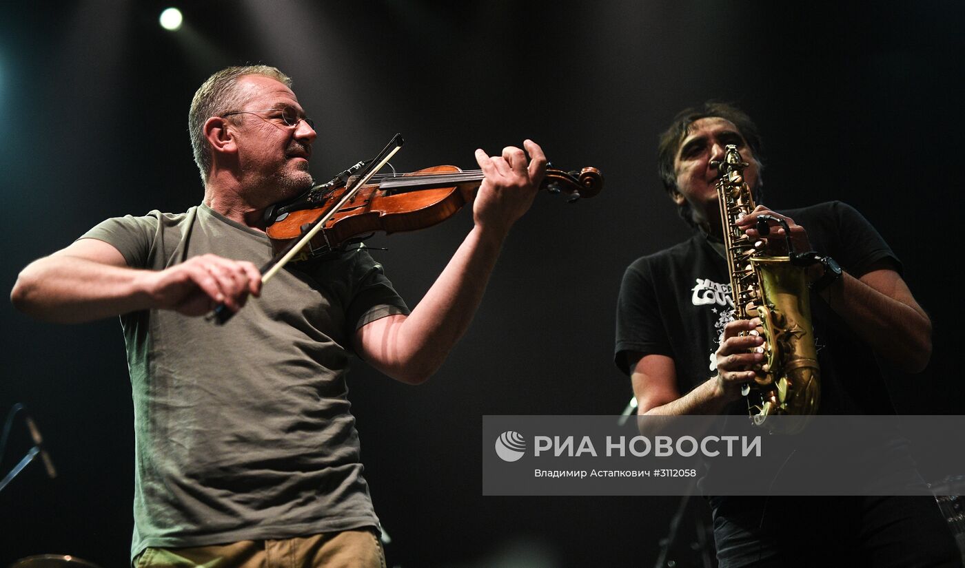 Концерт "Emir Kusturica & The No Smoking Orchestra"