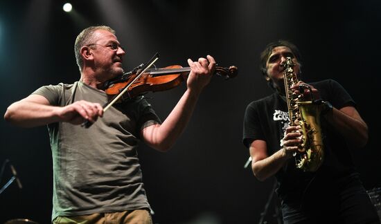 Концерт "Emir Kusturica & The No Smoking Orchestra"