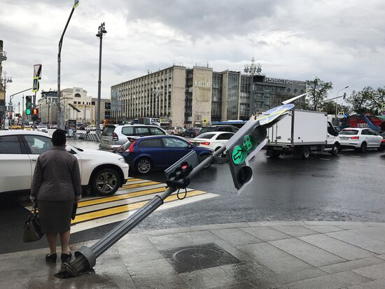 Последствия урагана в Москве