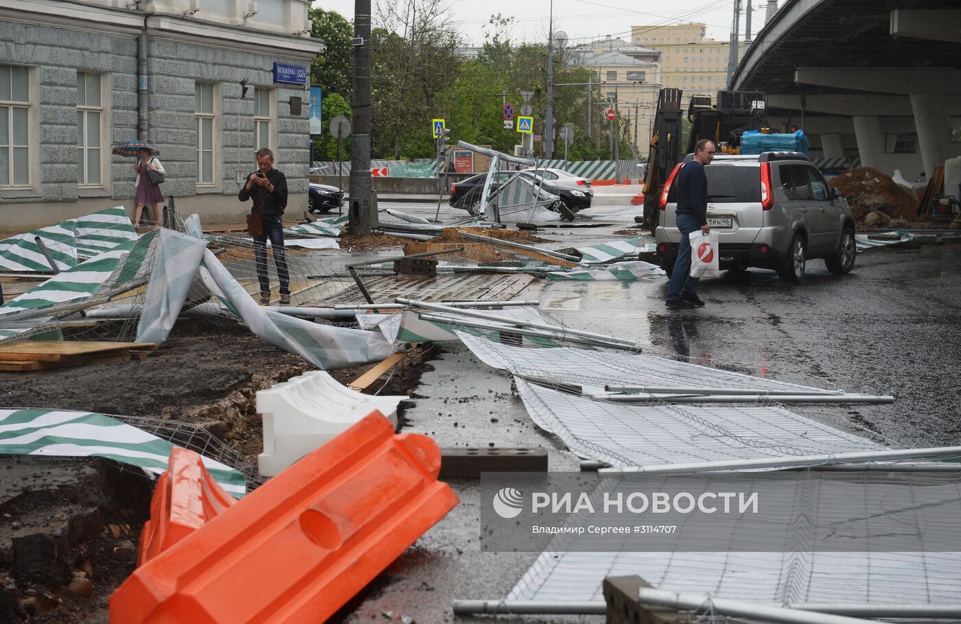 Последствия урагана в Москве