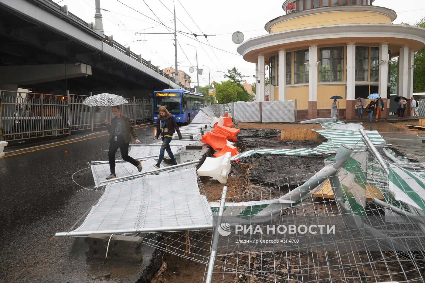 Последствия урагана в Москве