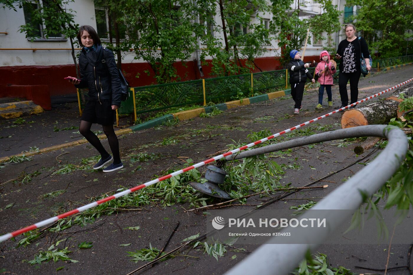 Последствия урагана в Москве