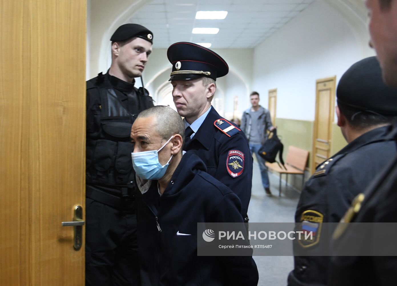 Продление ареста обвиняемым по делу о теракте в метро Санкт-Петербурга