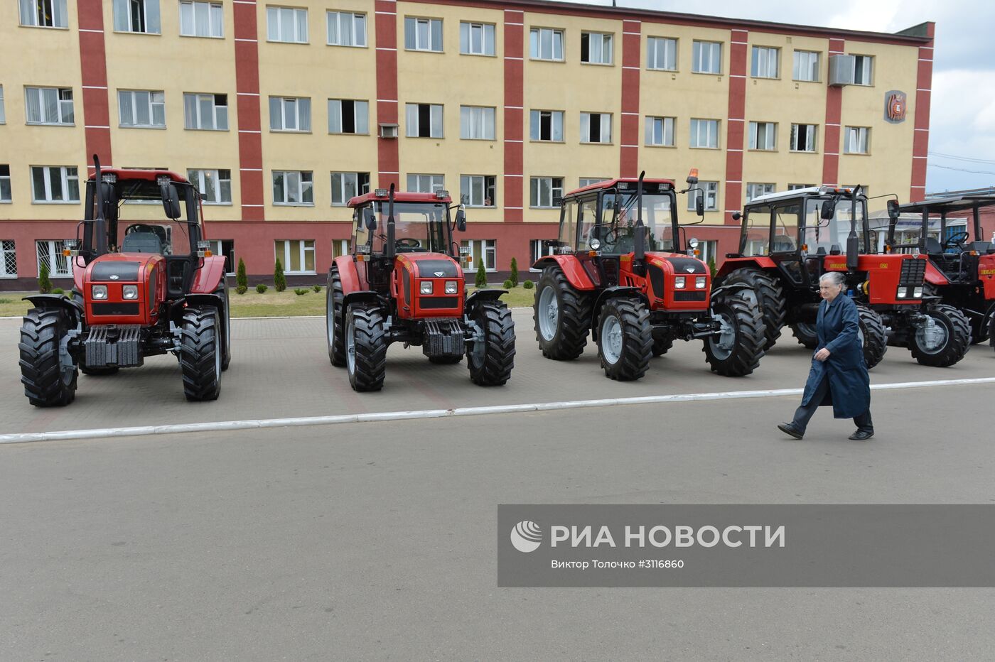 Работа Минского тракторного завода