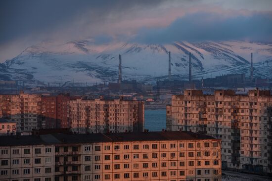 Города России. Норильск