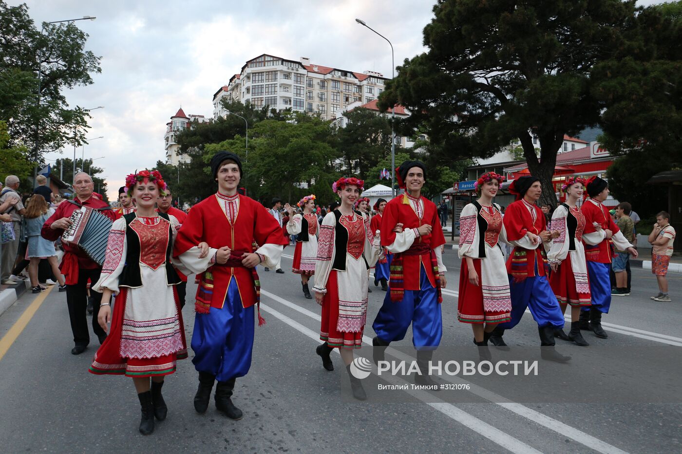 Открытие курортного сезона в Геленджике