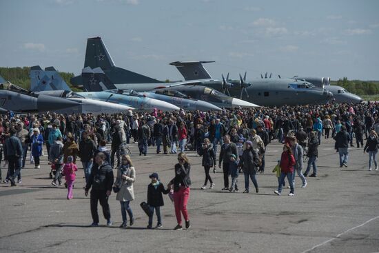 Мероприятия, посвященные 75-летию со Дня образования 6-й армии ВВС и ПВО в Ленинградской области