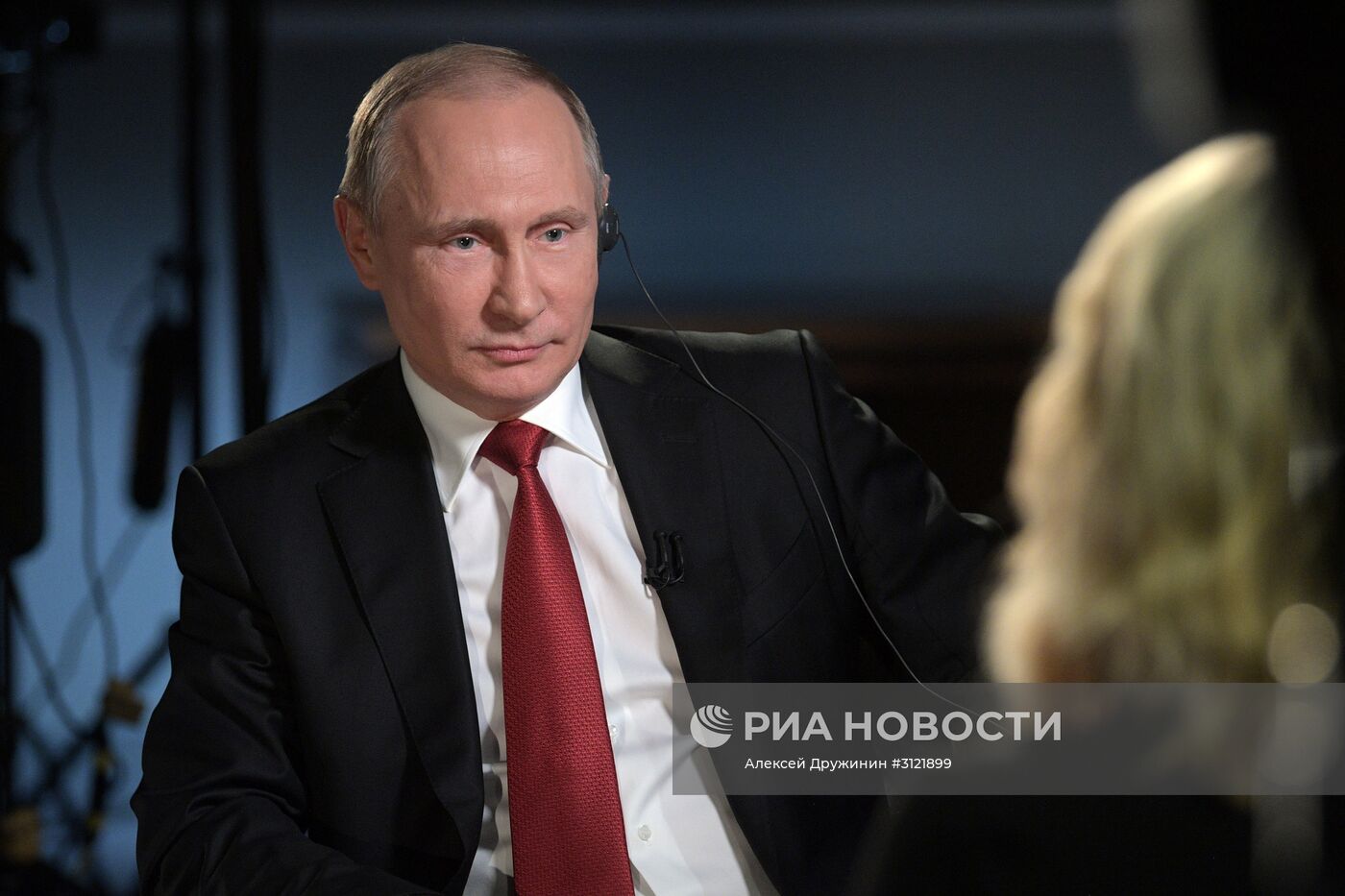 Президент РФ В. Путин дал интервью американскому телеканалу NBC