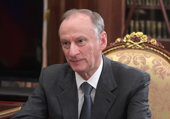 Президент РФ В. Путин встретился с главой Совбеза РФ Н. Патрушевым