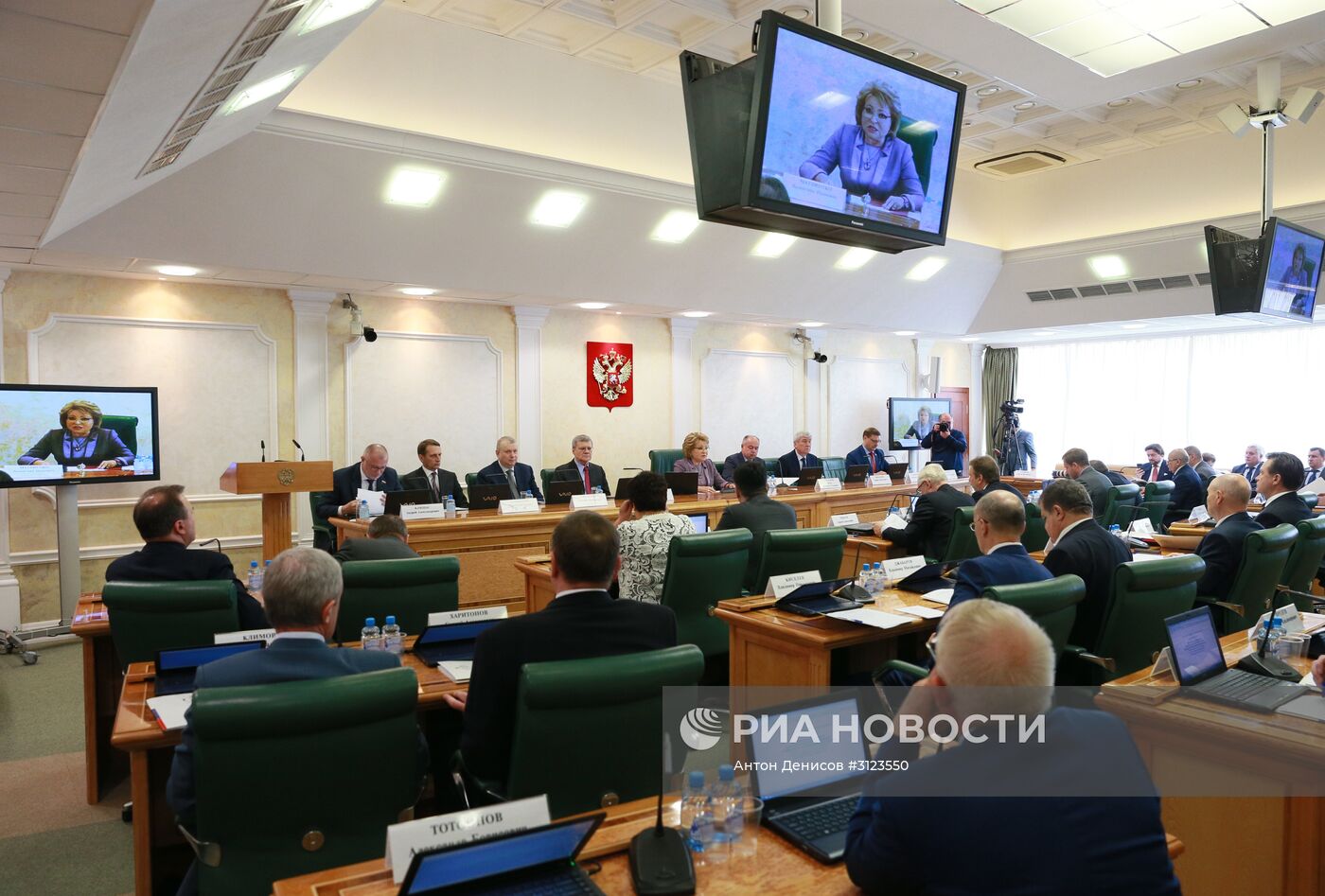 Слушания в Совете Федерации на тему предотвращения вмешательства в дела РФ