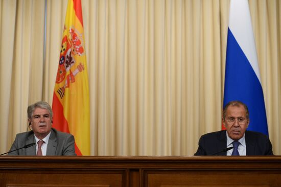 Встреча глав МИД РФ и Королевства Испания С. Лаврова и А. Дастиса Кеседо