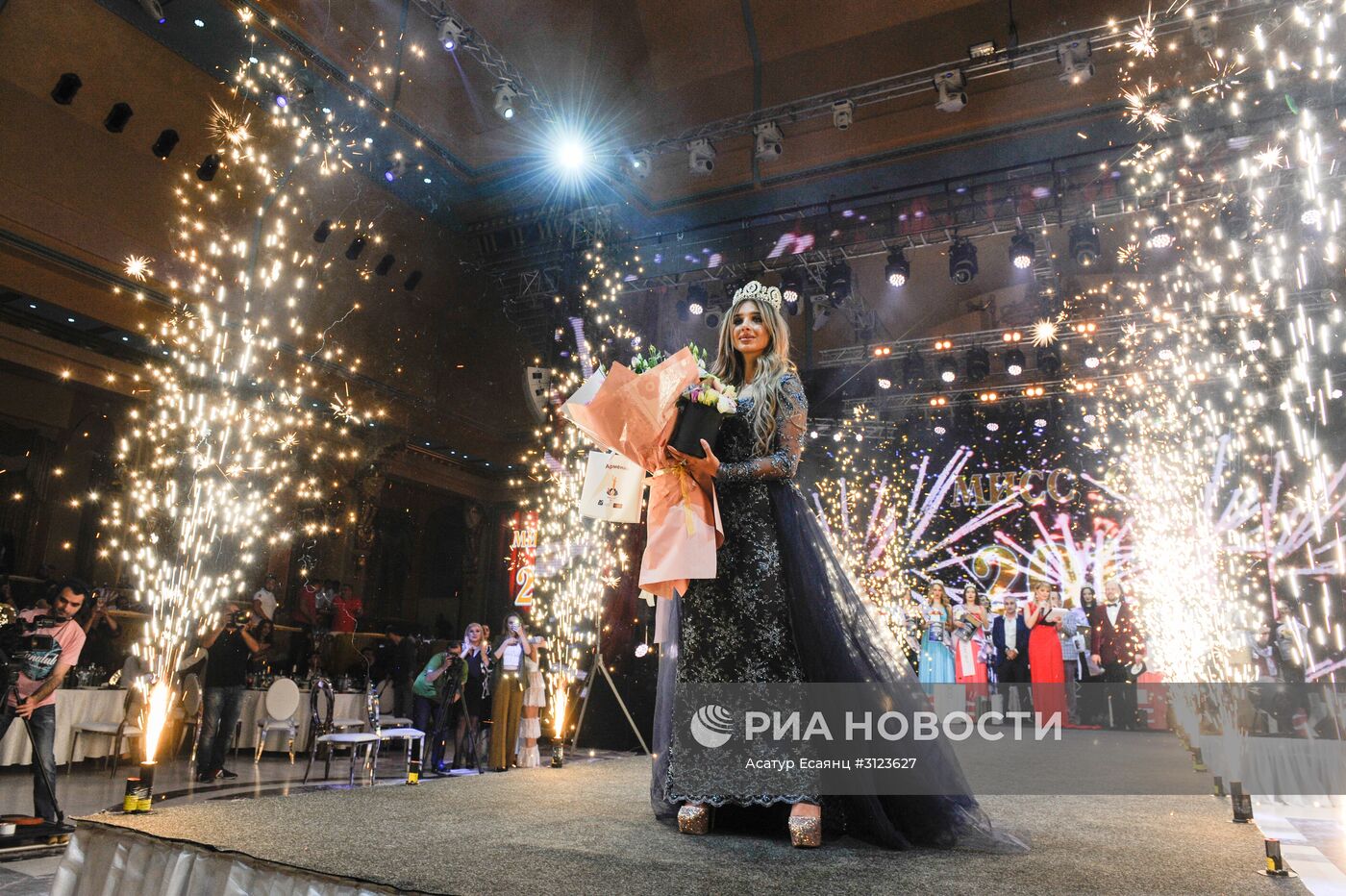 Финал конкурса красоты "Мисс СНГ" в Ереване