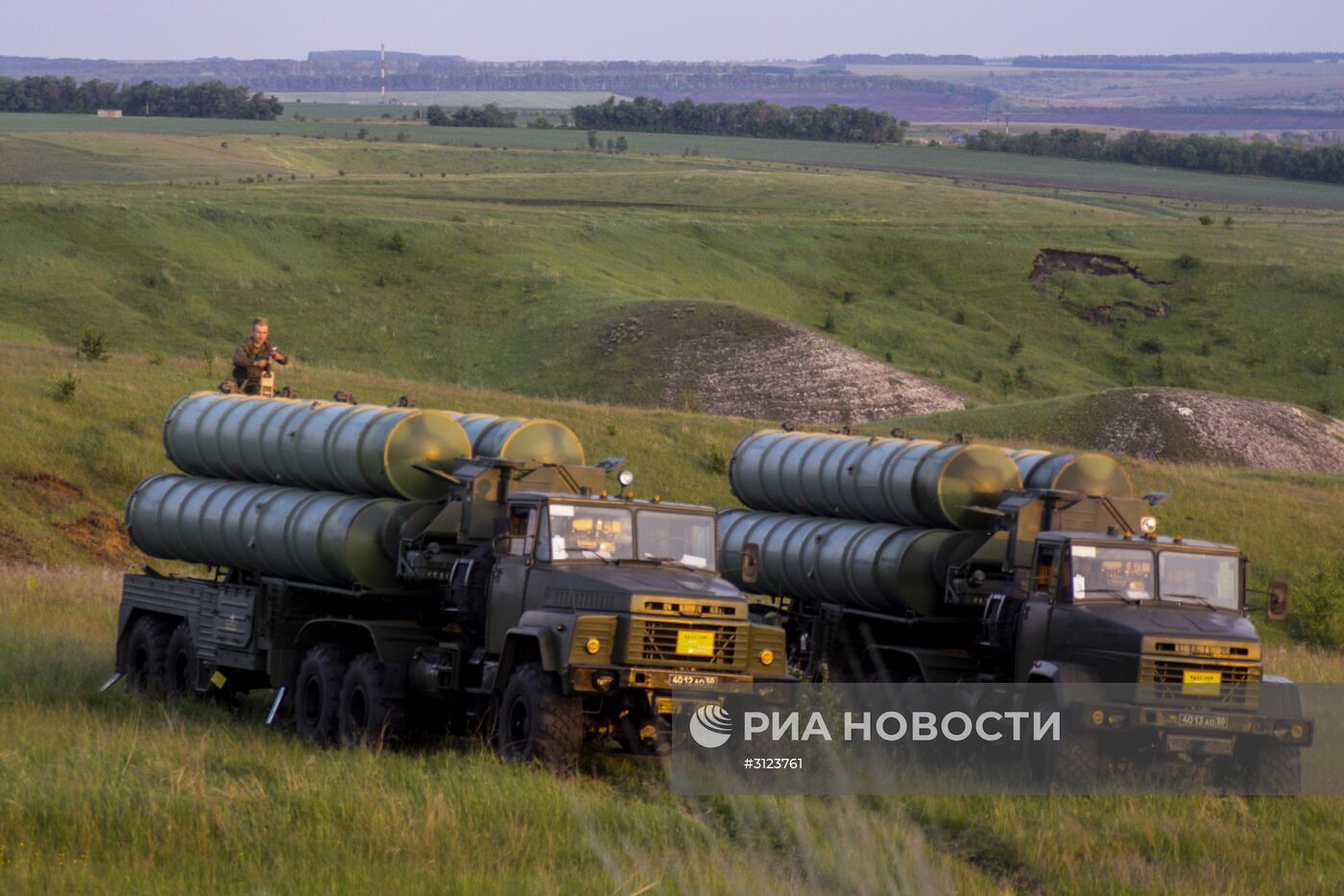 Учения войск ПВО с участием дивизиона ЗРК С-300 "Фаворит"