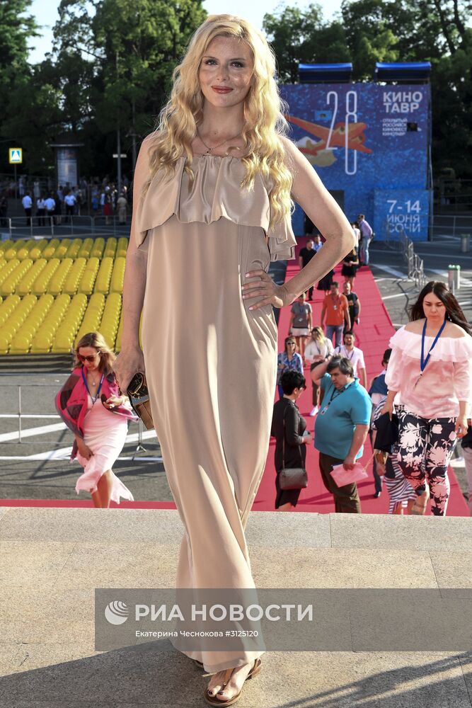 28-й Открытый Российский кинофестиваль "Кинотавр". День первый