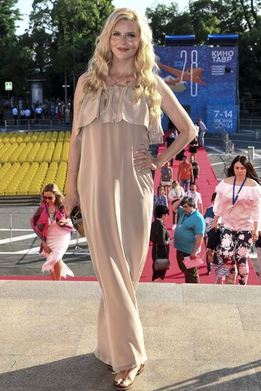 28-й Открытый Российский кинофестиваль "Кинотавр". День первый