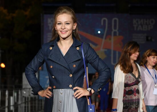 28-й Открытый Российский кинофестиваль "Кинотавр". День второй