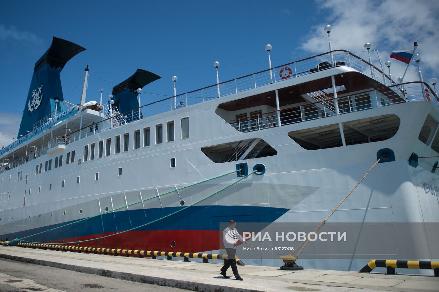 Первый пассажирский рейс круизного лайнера "Князь Владимир" в Сочи