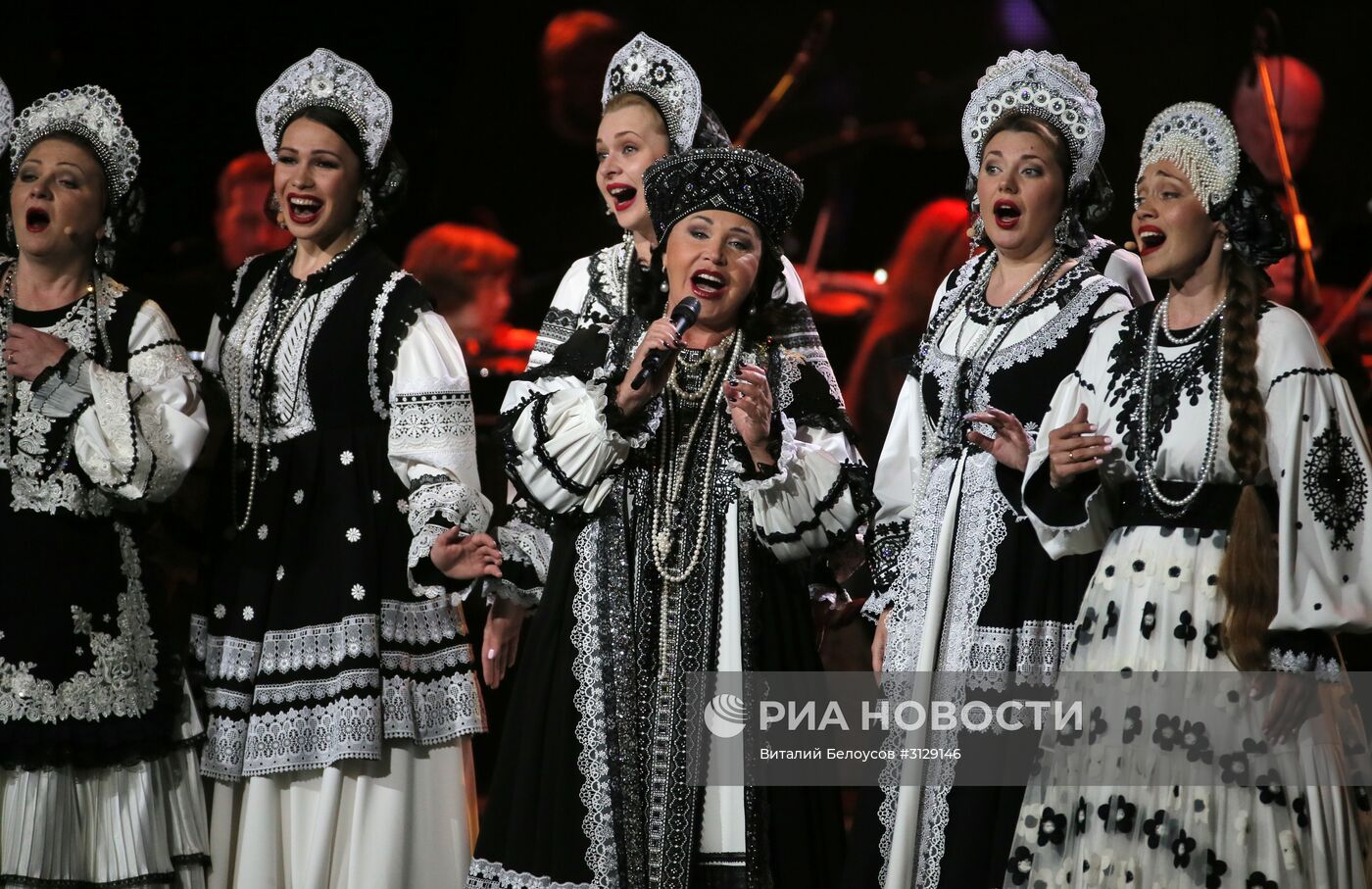 Музыкально-поэтический спектакль "Если будет Россия, значит, буду и я"