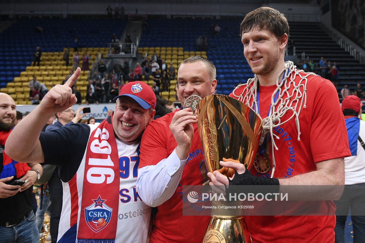 Баскетбол. Единая Лига ВТБ. Матч "Химки" - ЦСКА