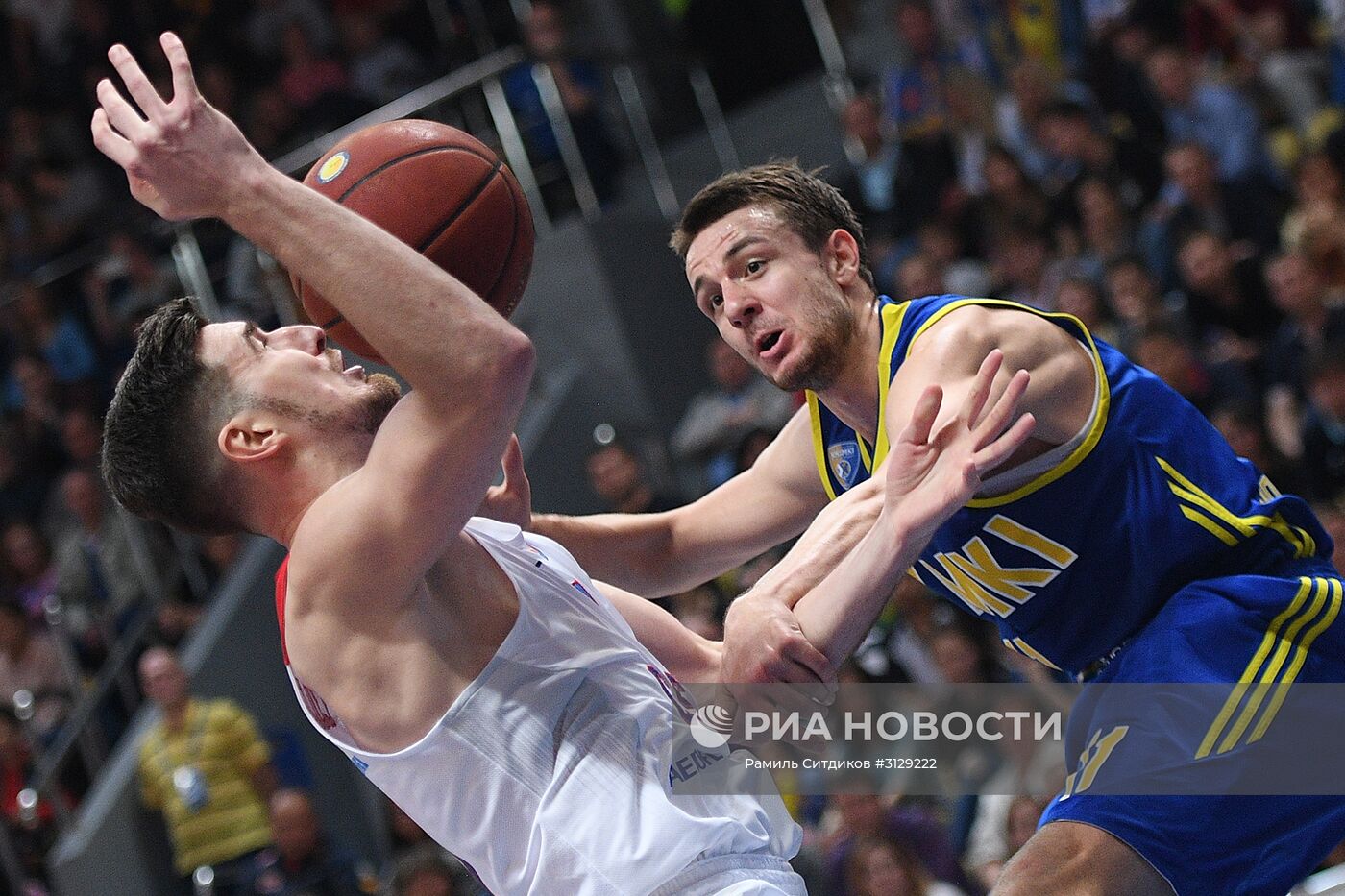 Баскетбол. Единая Лига ВТБ. Матч "Химки" - ЦСКА