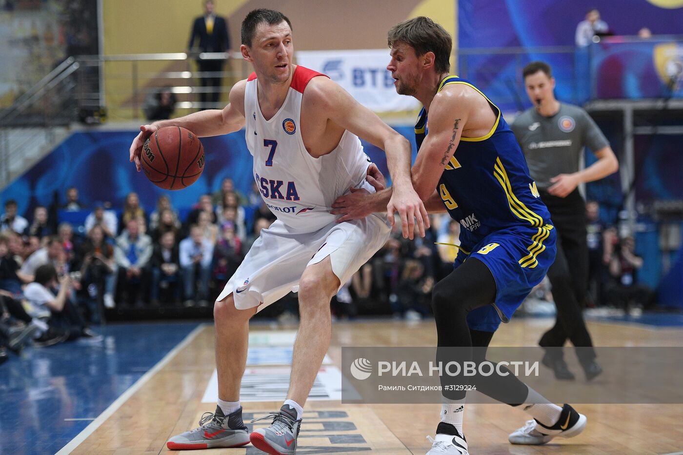 Баскетбол. Единая Лига ВТБ. Матч "Химки" - ЦСКА