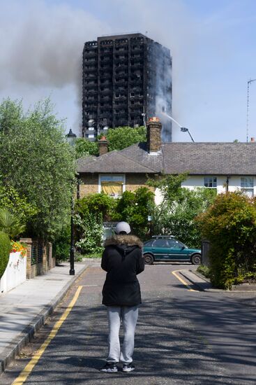 Пожар в жилом доме на западе Лондона