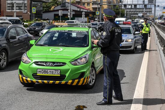 Работа экипажа дорожного патруля ЦОДД
