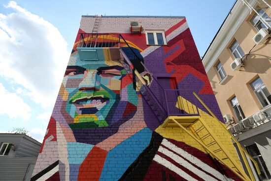 В Казани появилось граффити, посвященное Криштиану Роналду