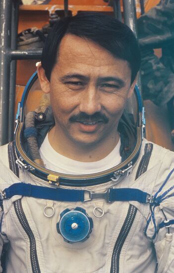 Летчик-космонавт Талгат Мусабаев