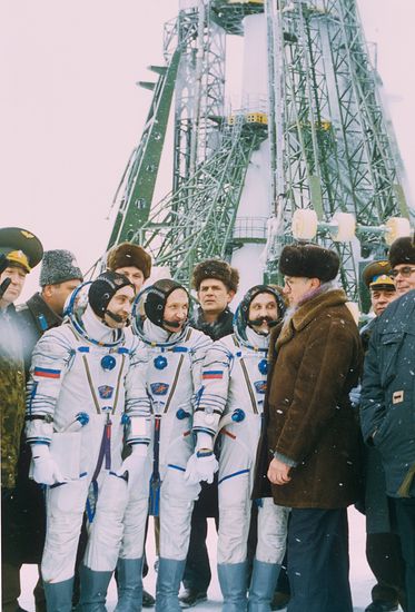 Старт космического корабля "Союз ТМ-18"