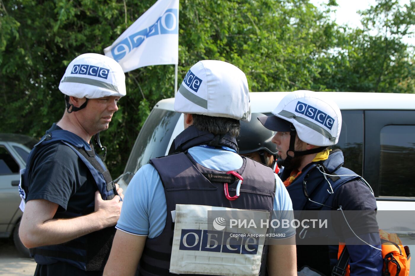 Первый замглавы СММ ОБСЕ на Украине А. Хуг посетил Донбасс
