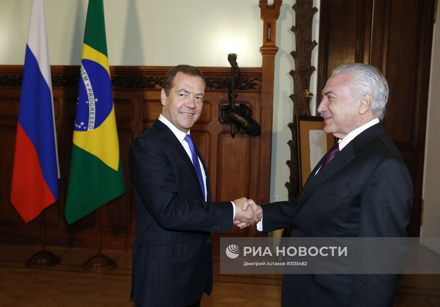 Премьер-министр РФ Д. Медведев встретился с президентом Бразилии М. Темером