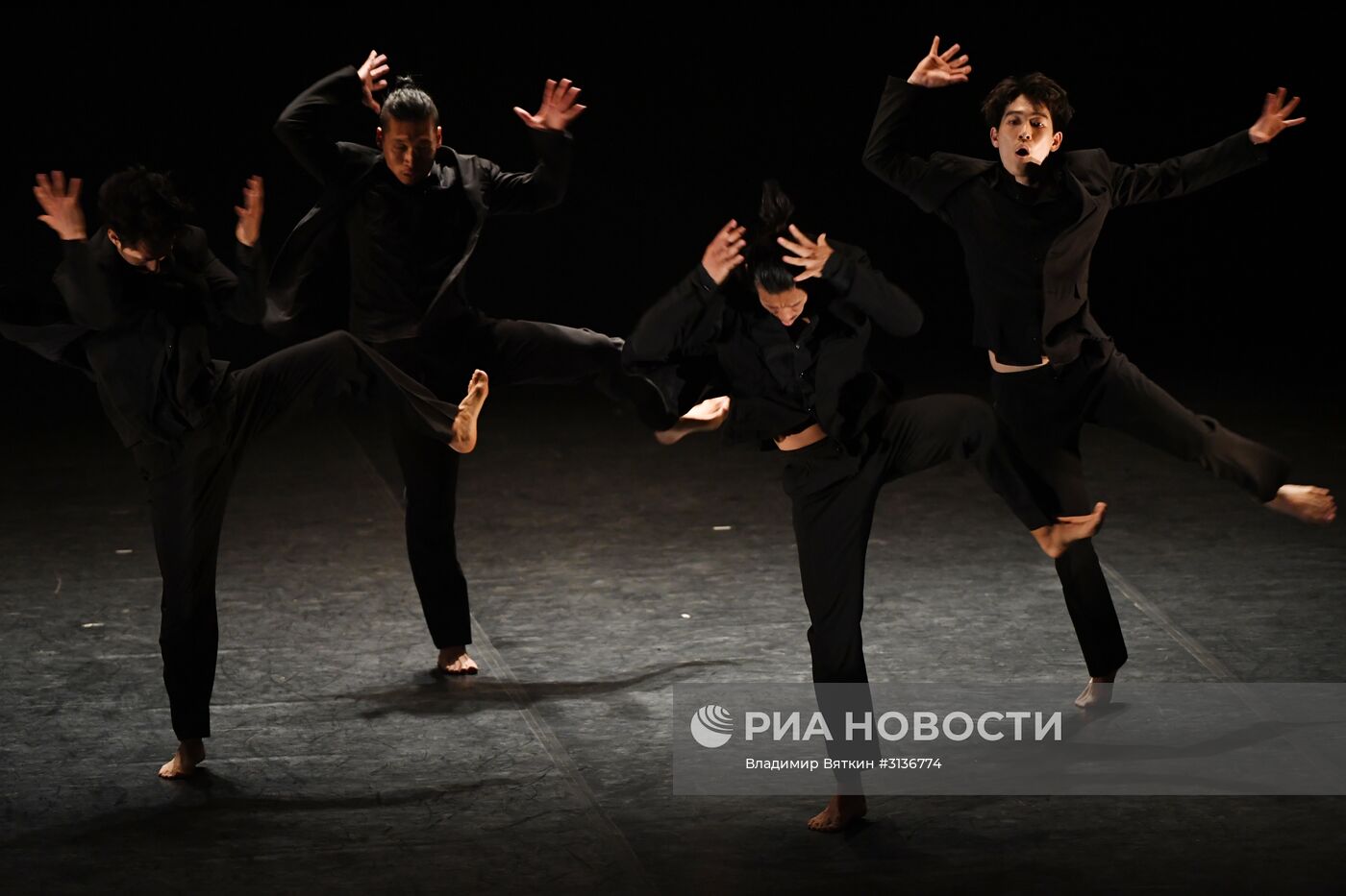 Спектакль "Даркнесс Пумба" в рамках театрального фестиваля им. А.П. Чехова