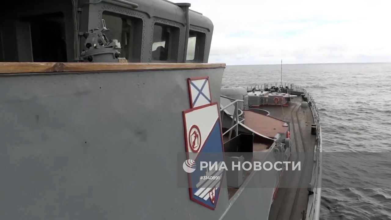 Пуск баллистической ракеты "Булава" с подводного крейсера "Юрий Долгорукий"