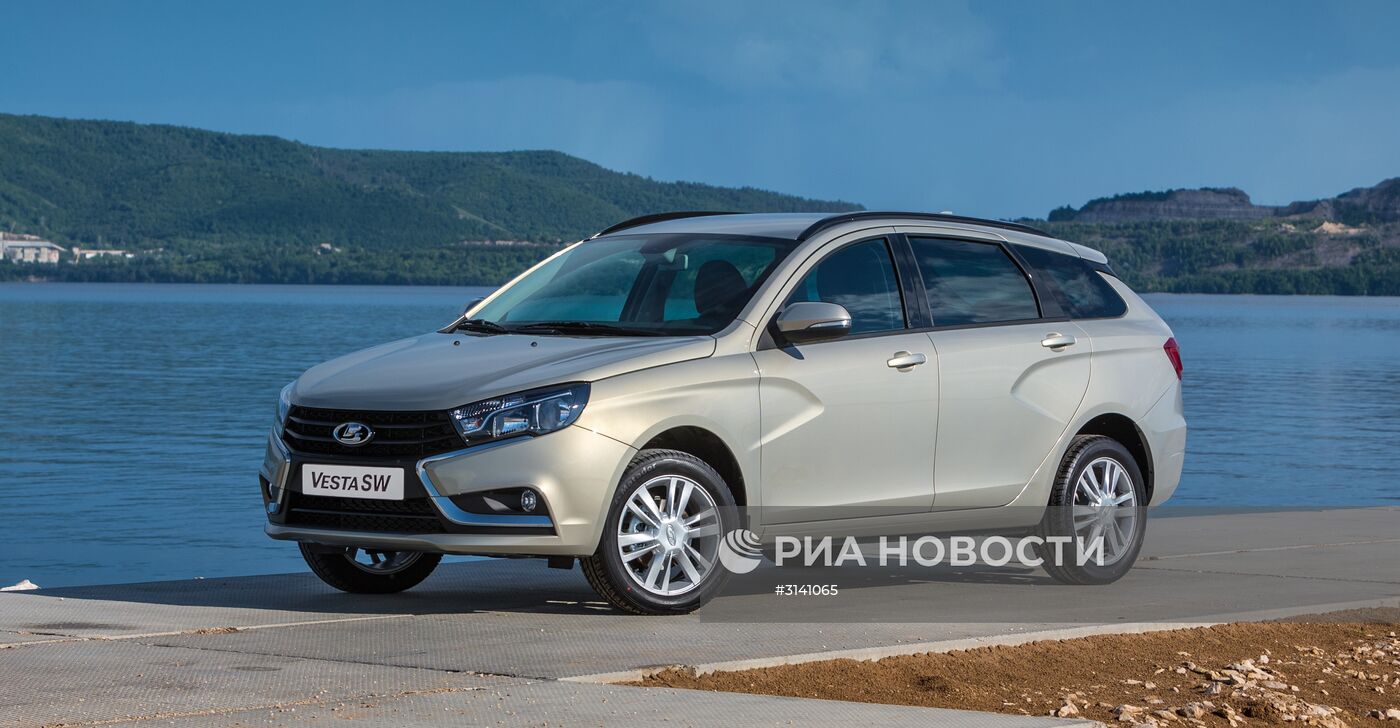 АвтоВАЗ представил универсалы Lada Vesta SW и Lada Vesta SW Cross