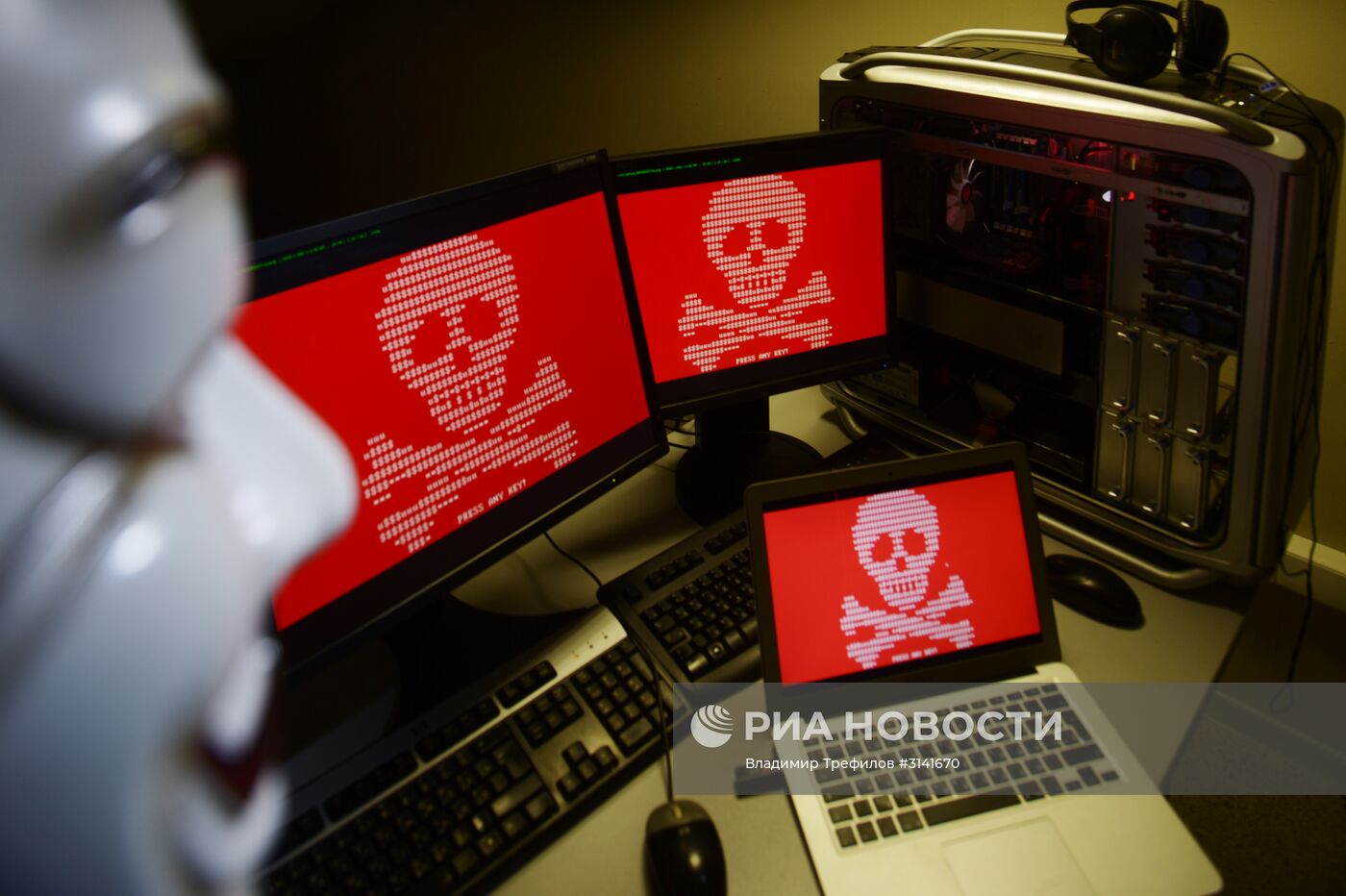 Вирус-вымогатель атаковал IT-системы компаний в разных странах