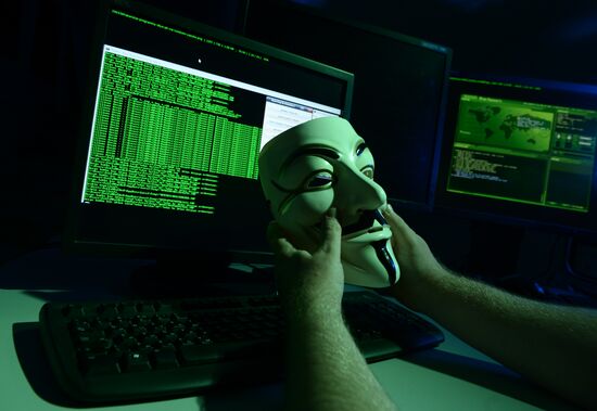 Вирус-вымогатель атаковал IT-системы компаний в разных странах