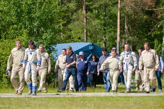 Тренировка по "водному выживанию" экипажа Международной космической станции