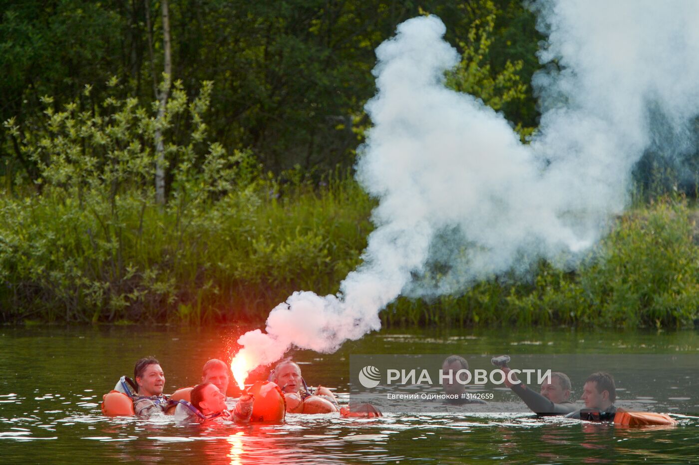 Тренировка по "водному выживанию" экипажа Международной космической станции