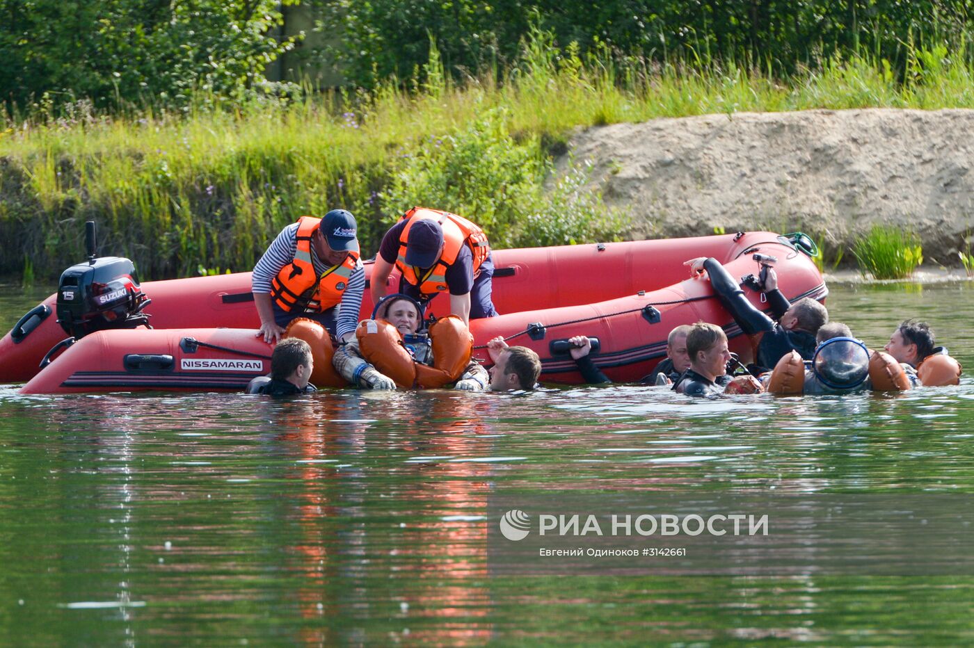 Тренировка по "водному выживанию" экипажа Международной космической станции