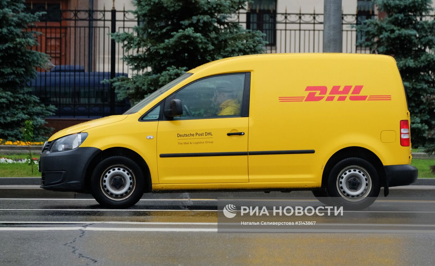 Доставка DHL | РИА Новости Медиабанк