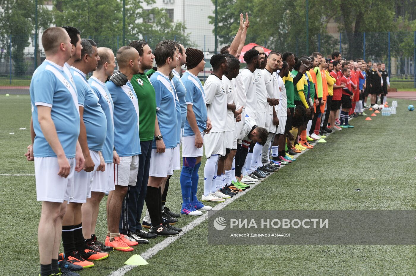 Международный турнир среди болельщиков "Футбол объединяет"