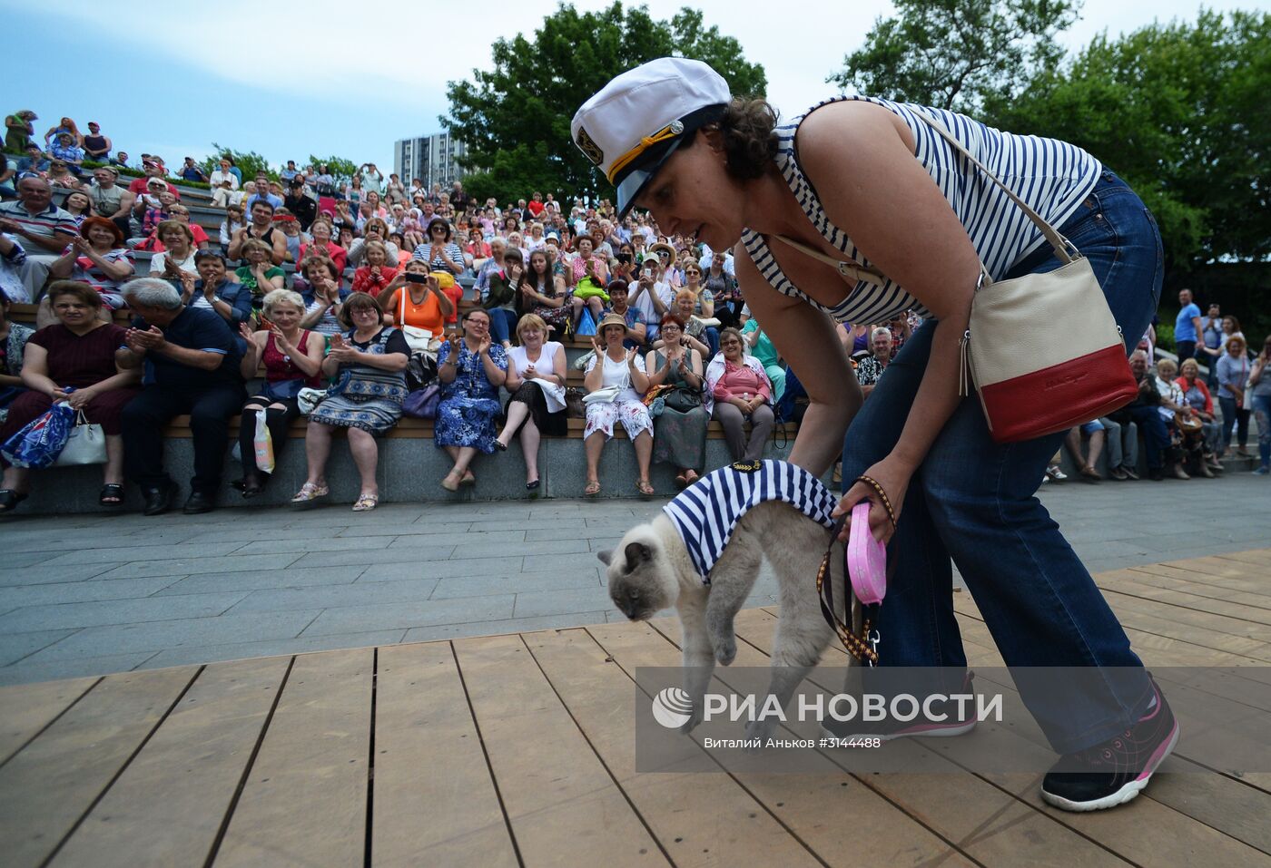 Праздник "Город в тельняшке" во Владивостоке